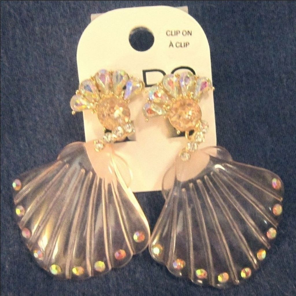 ALDO resin shell clip earrings with Crystals NEW - Picture 7 of 12